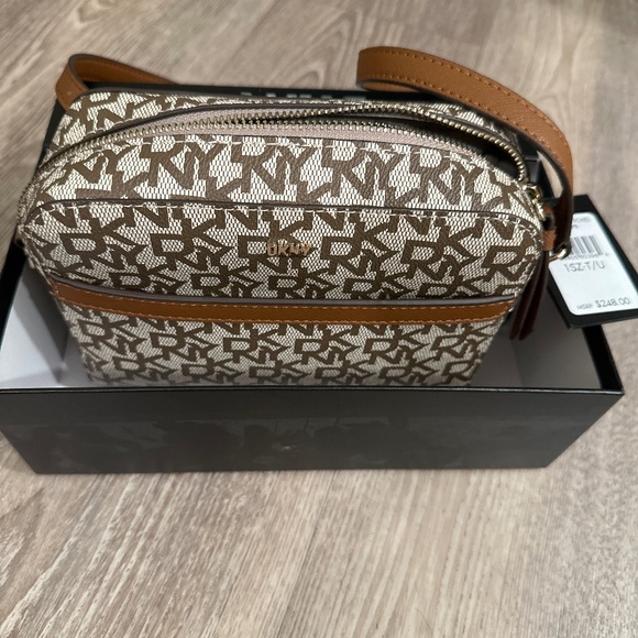 DKNY bag - Picture 1 of 2